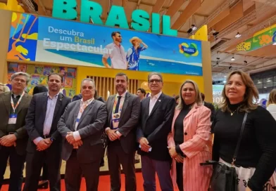 Sistema Fecomércio divulga ações e estreita parcerias na abertura da 34ª edição da Bolsa de Turismo de Lisboa
