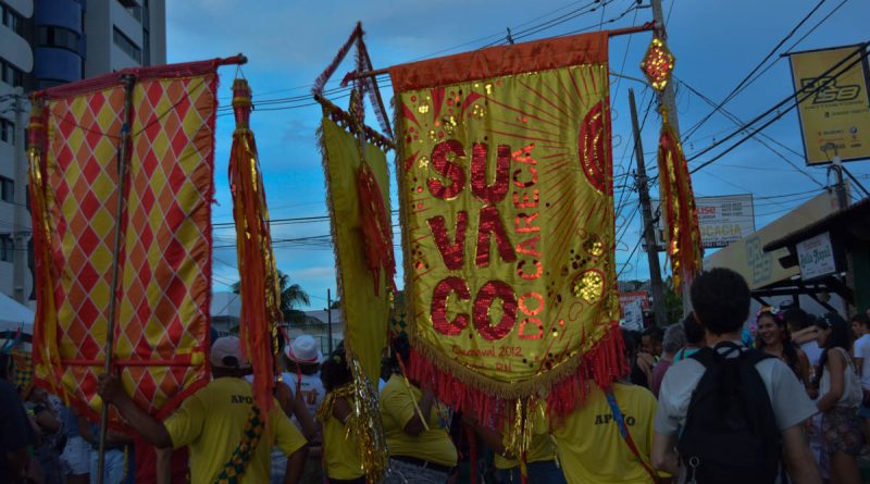 Suvaco do Careca: quando o turista deixa de assistir e passa a participar do carnaval de Natal