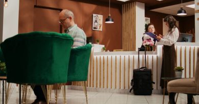 Check-in digital no turismo: modernização ou vigilância? A polêmica da nova ficha de hospedagem