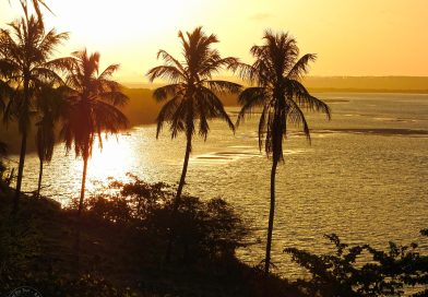 Lagoa de Guaraíras: o espelho d’água que guarda histórias e encanta Tibau do Sul